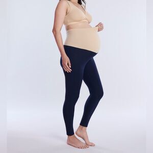 Motherhood Essential Stretch Secret Fit Belly® Maternity Leggings Size Large NWT